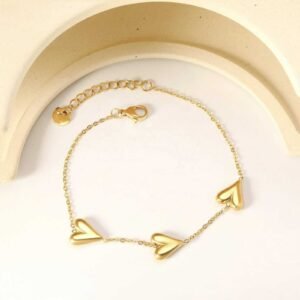 The Amour Trio Heart Bracelet